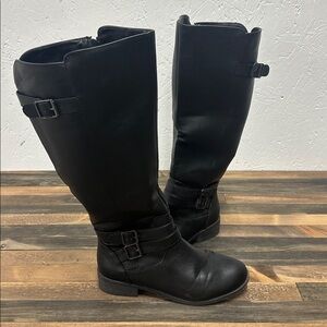 American Eagle Black heeled boots 
Size 8.5 W